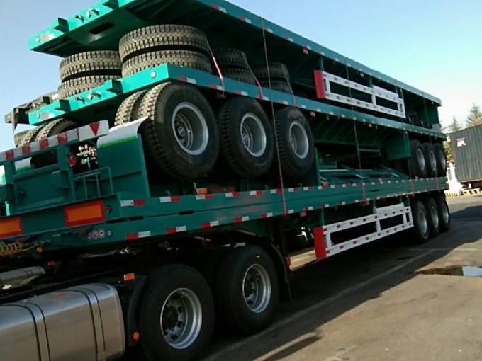 Foreign trade flatbed semi-trailer
