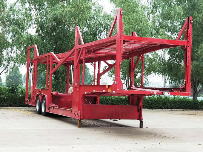 Vehicle transportation semi-trailer
